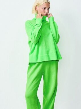 American Vintage Bright Neon Green Turtleneck Sweater